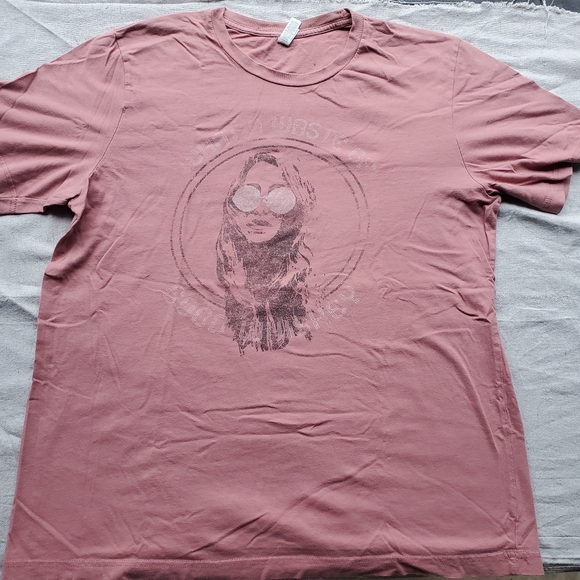Lainey Wilson‎ Band Tee Graphic T-Shirt Rose Pink Blush SZ:XL - Picture 2 of 5